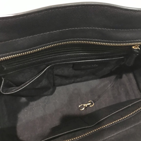 Michael Kors Large Selma, black, saffiano leather - Picture 6 of 7